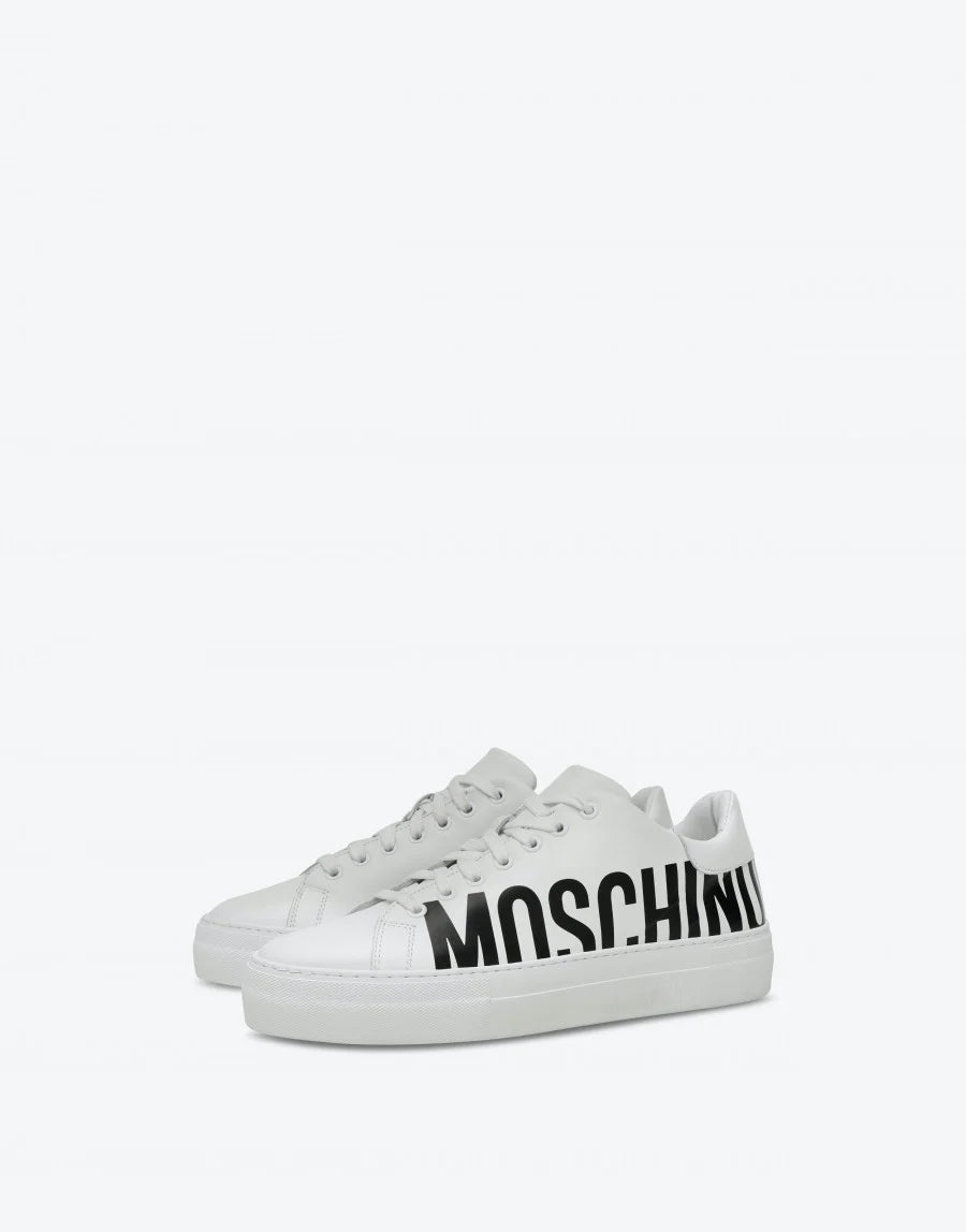 MOSCHINO - モスキーノ MOSCHINO S ホワイト 白 A0711 Moschino (white logo leather low top sneaker) – VIP Clothing Stores