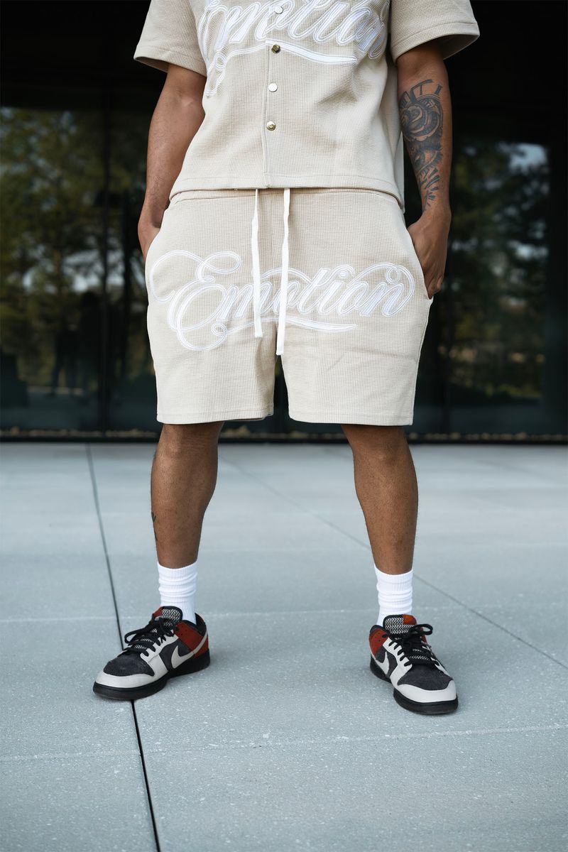 Mixed Emotion Signature Short set Cream