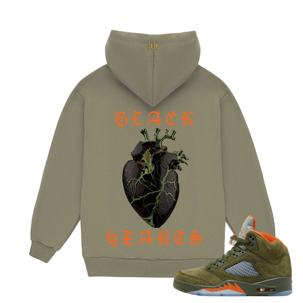 November reine (Army/Orange “black heart hoodie)