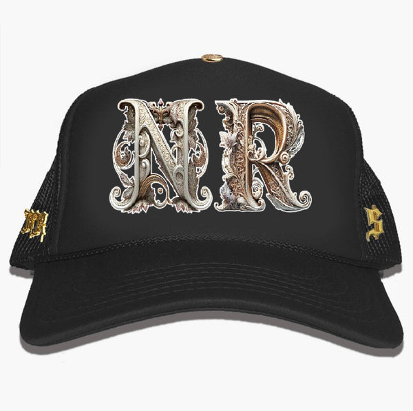November reine (black ornate nr hat)
