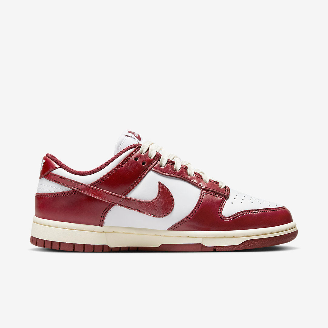 Nike Wmns Dunk Low Premium 'Vintage Red 2023