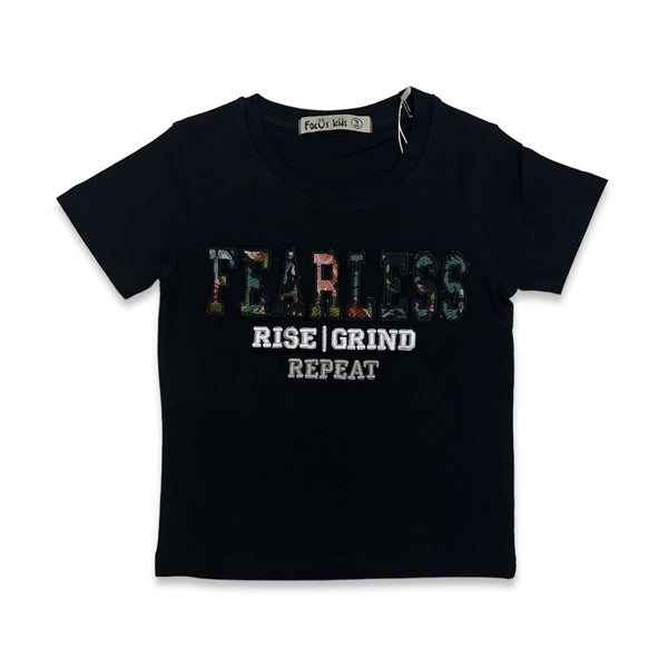 focus (kids black "fearless t-shirt)