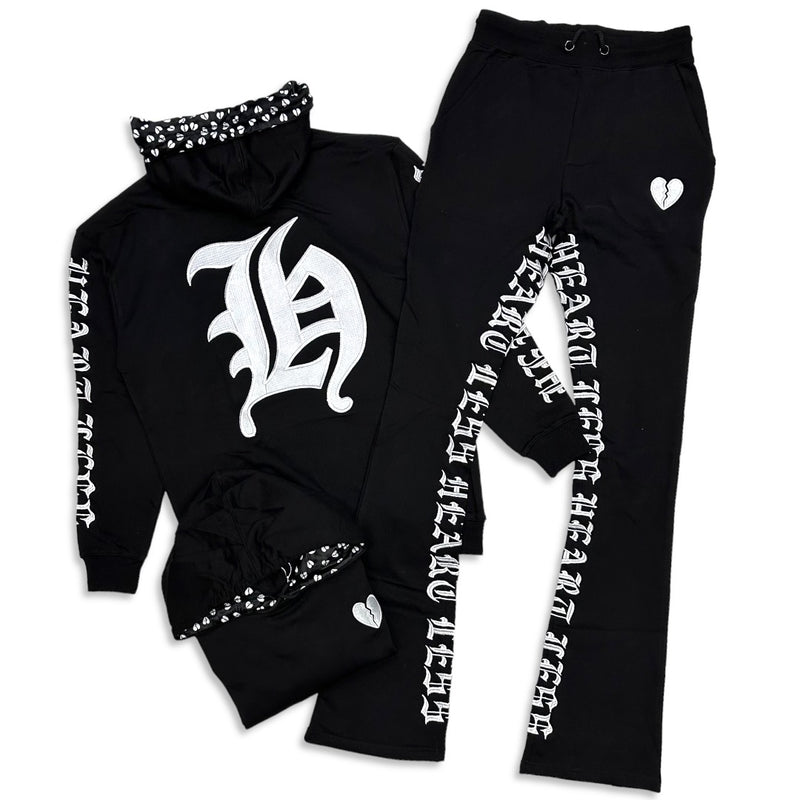 Focus (black/white "heartless stacked jogging set)