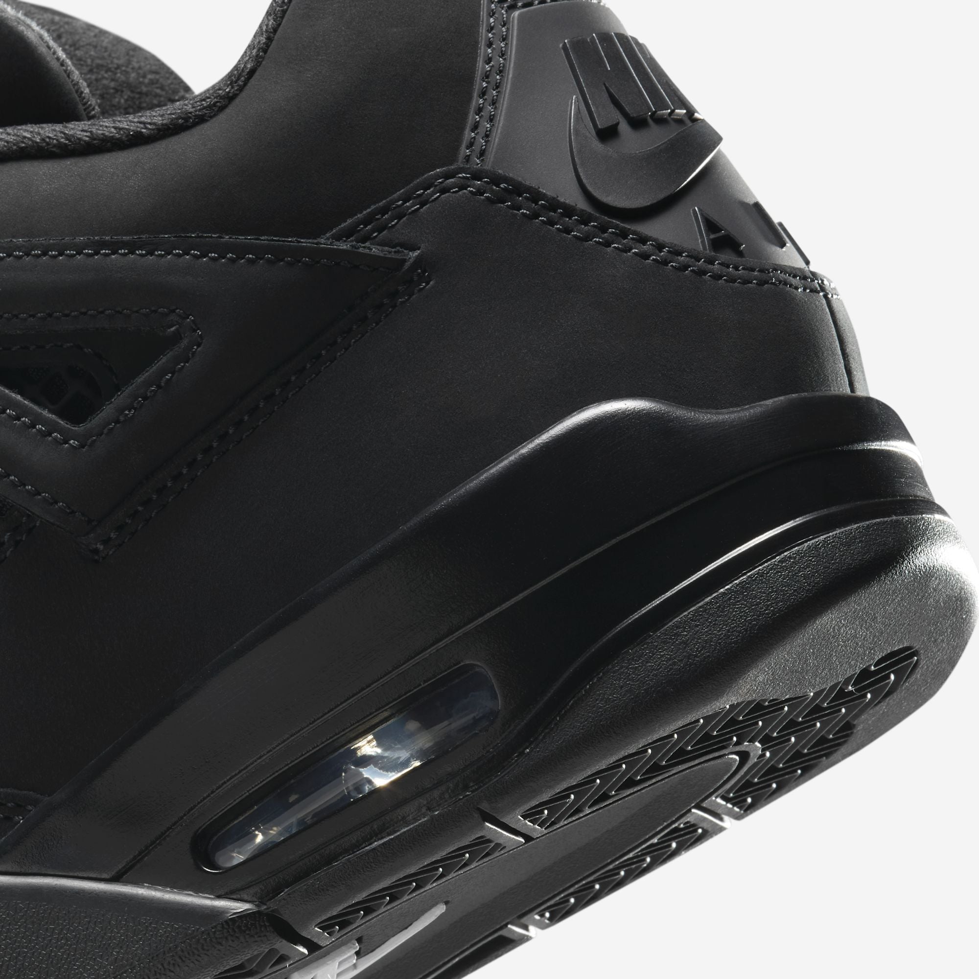 Nike Air Jordan 4 Retro 'Black Cat' 2025