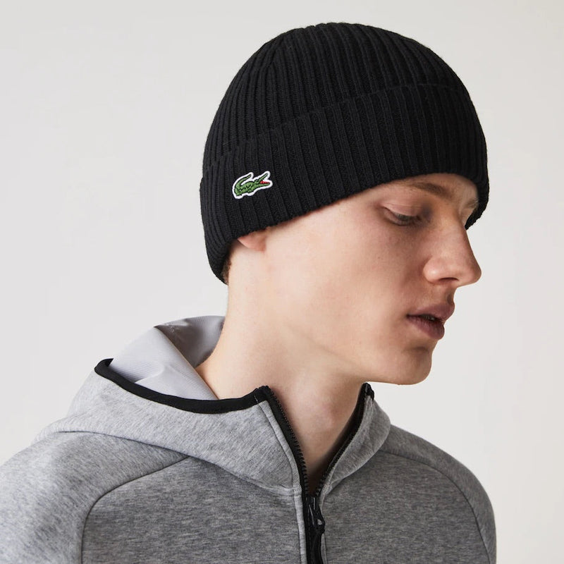 Lacoste (Black unisex ribbed wool beanie -031)