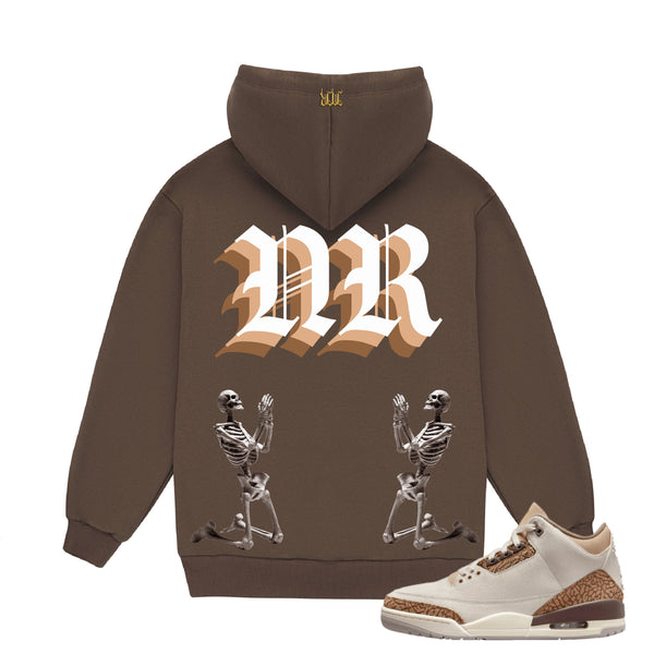 November reine (Brown “Pray hoodie)