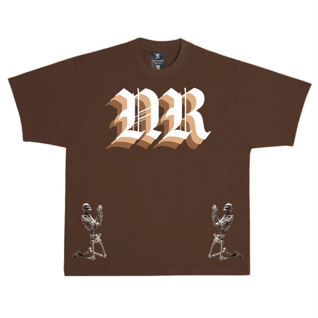November reine (Brown/Beige "Pray for me" t-shirt)