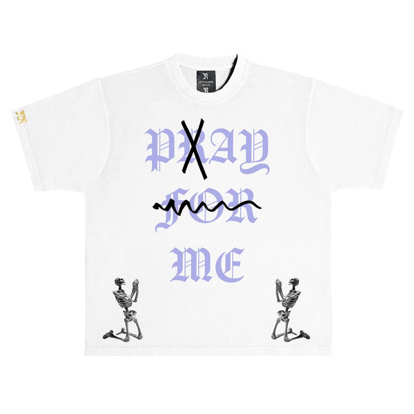 November reine (White/purple "Pray For me" t-shirt)