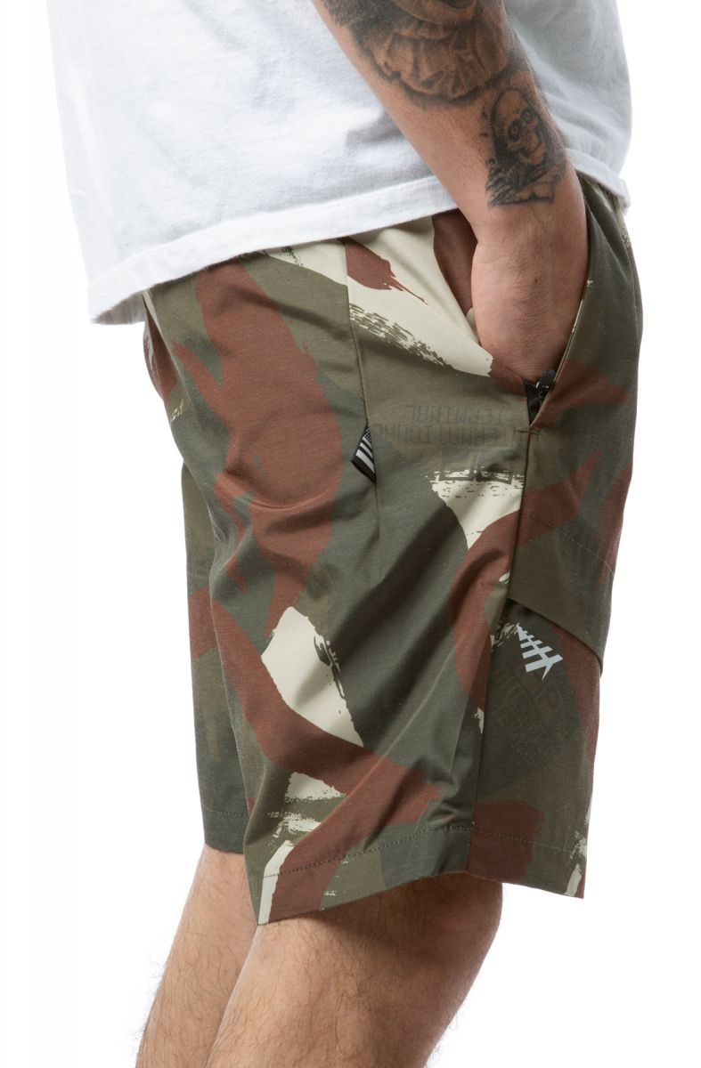 Paper Planes (Men’s Woodland Prw Short)