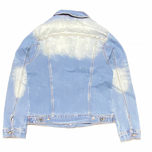 Crysp Denim (Light Wash Bering Jacket -205z