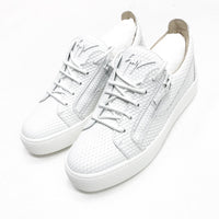 Giuseppe Zanotti (White Bladder Low Top Sneaker)