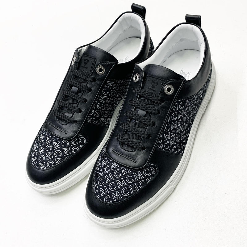 MCM (Men's Classic Low Top Sneakers in Visetos)