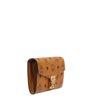 Mcm (cognac small Patrick crossbody wallet in visetos)