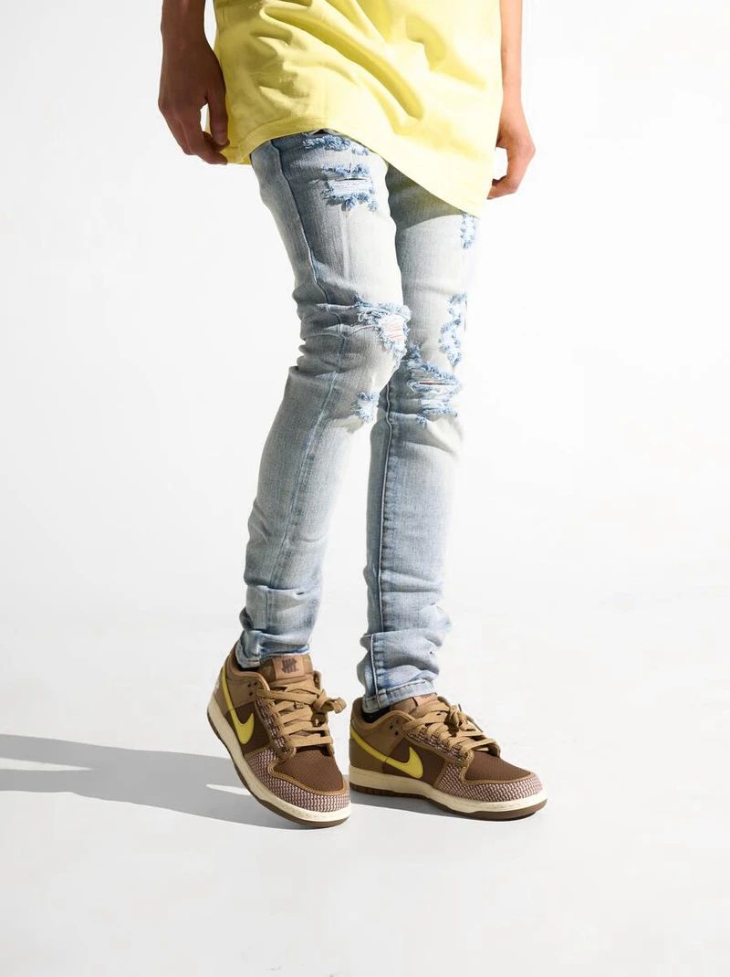 Pheeling (light blue wash “forever free skinny jean)